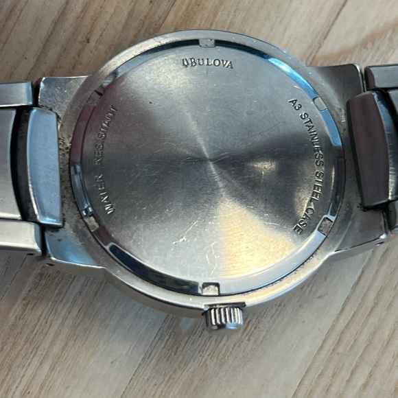 Caravelle by Bulova Men’s Watch Blue Dial Stainless Bracelet Date Window - Picture 7 of 12